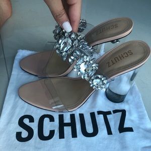 Amazing Schultz crystal and clear chunky heel